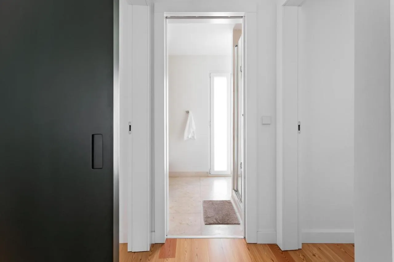 Joivy 2-Br Flat With Garage Near Castelo De S Jorge Apartment Lisbon